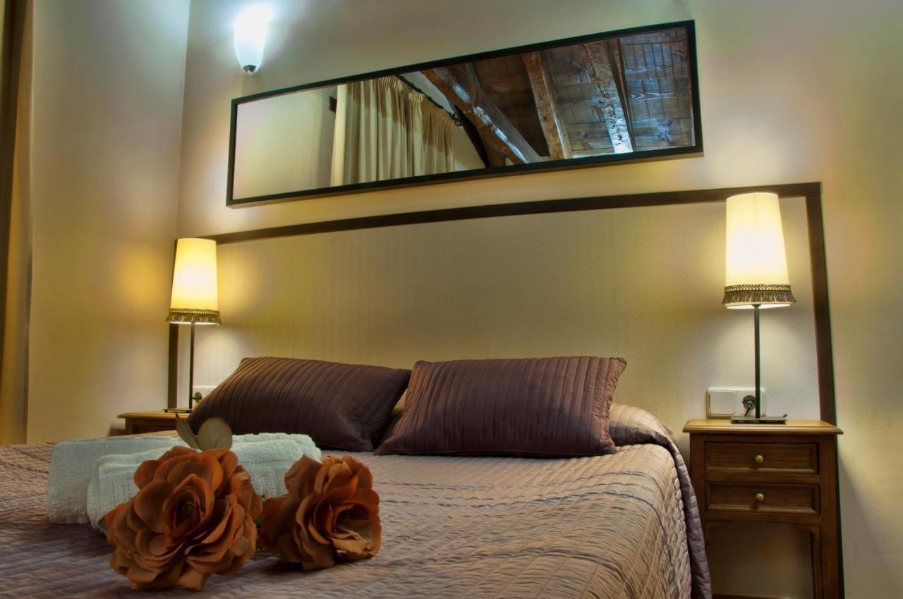 Hostal Alfonso XII By Toledo Ap Ngoại thất bức ảnh