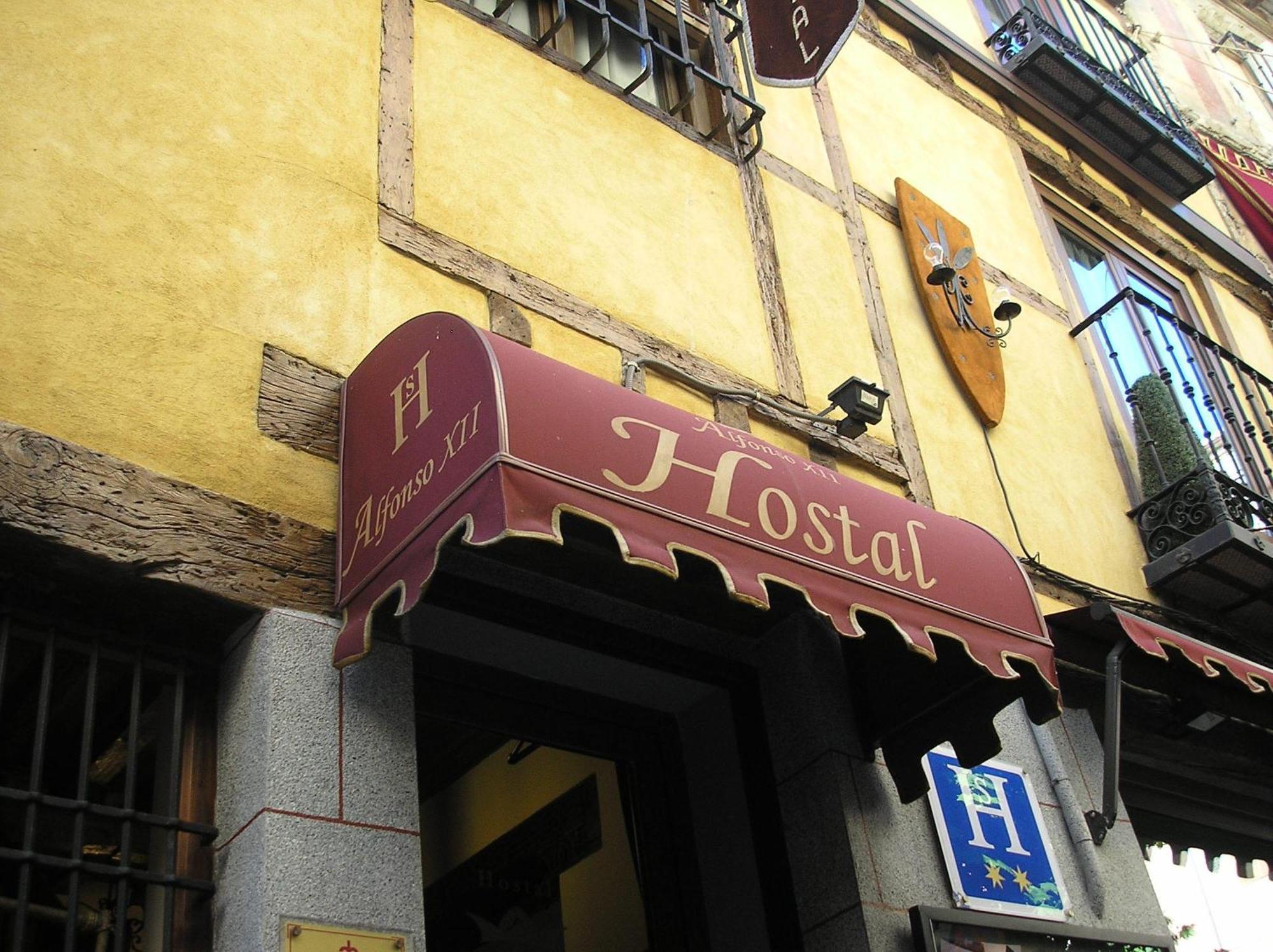 Hostal Alfonso XII By Toledo Ap Ngoại thất bức ảnh